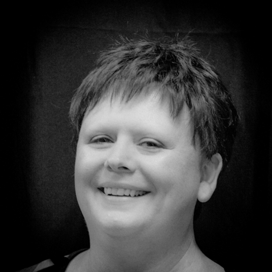 Amy Akins head shot