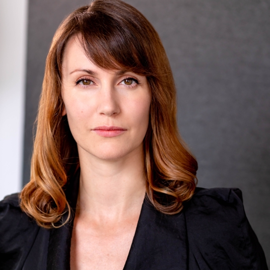 Helen Allemano head shot