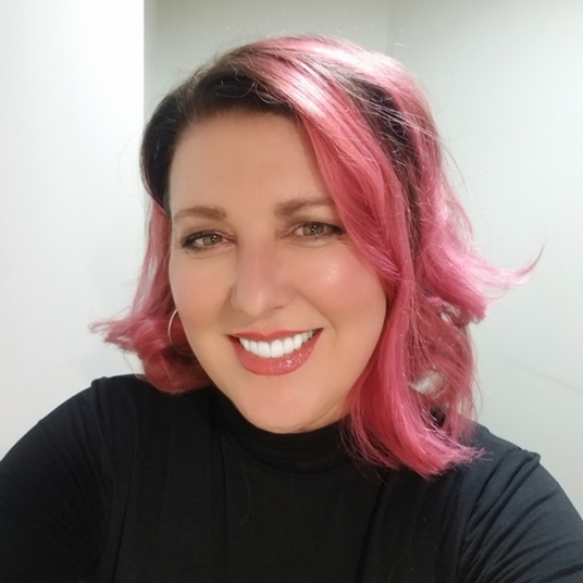 Julia Laskowski head shot