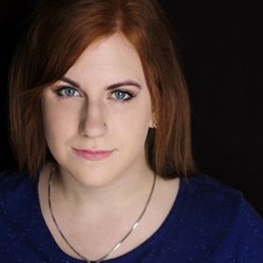 Shelley DeHosse head shot