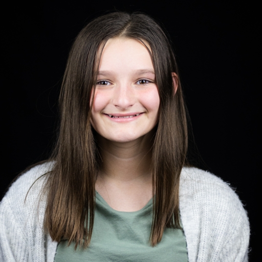 Annalise Earnest head shot