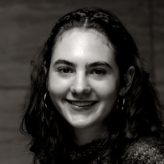 Maya Dant head shot