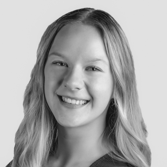 Lauren McAlee head shot