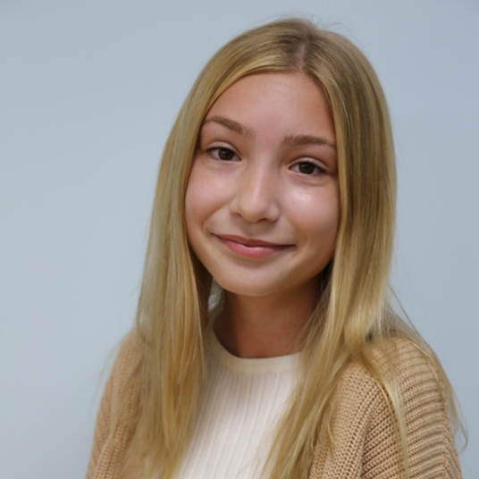 Ainsley Bridge head shot