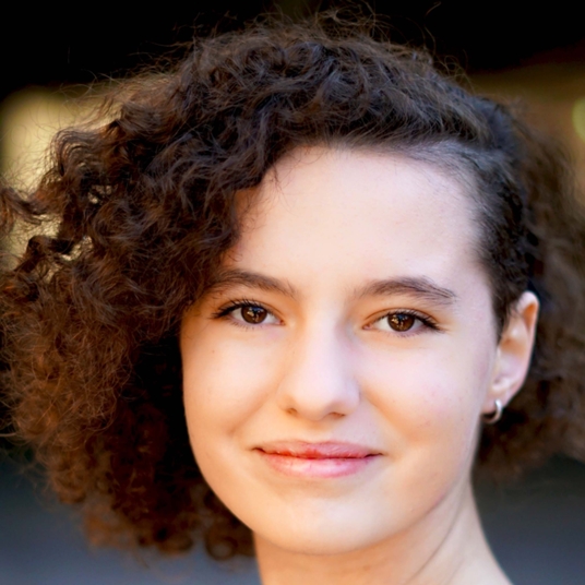 Ava Greer head shot