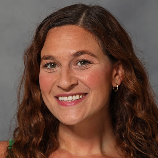 Lindsey Marcus head shot