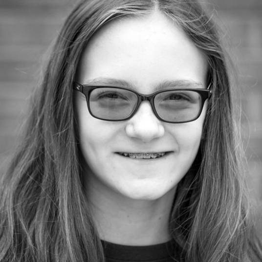 Caroline Curran head shot