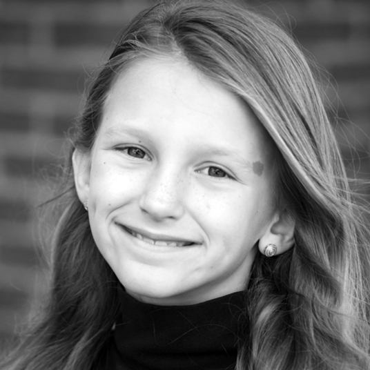 Chloe Bailey head shot