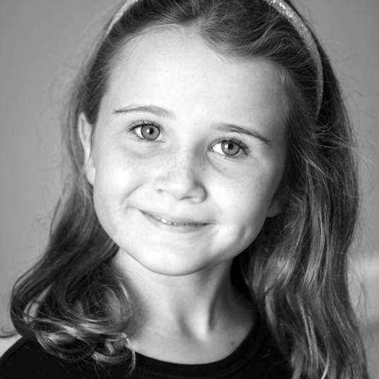 Mollie Beer head shot