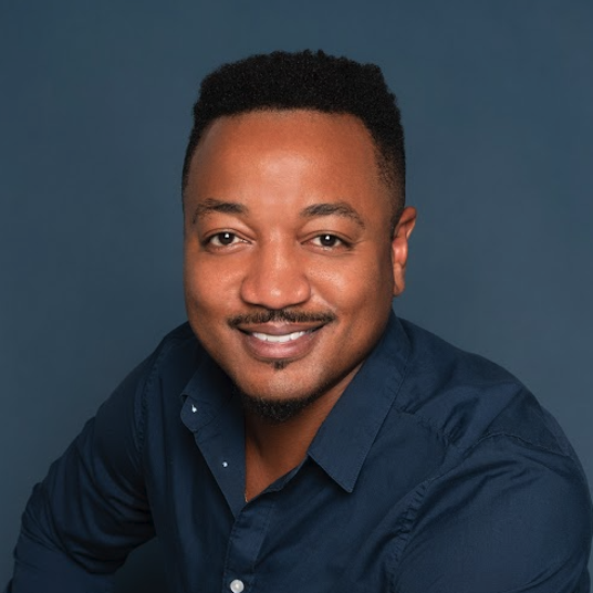Christopher Weathers head shot