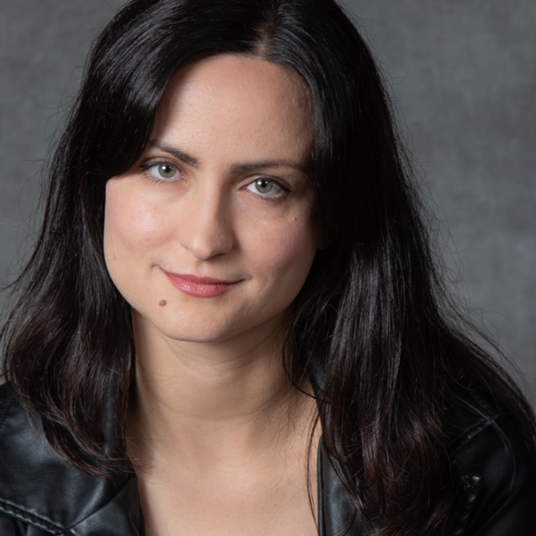 Rebecca Gomez head shot