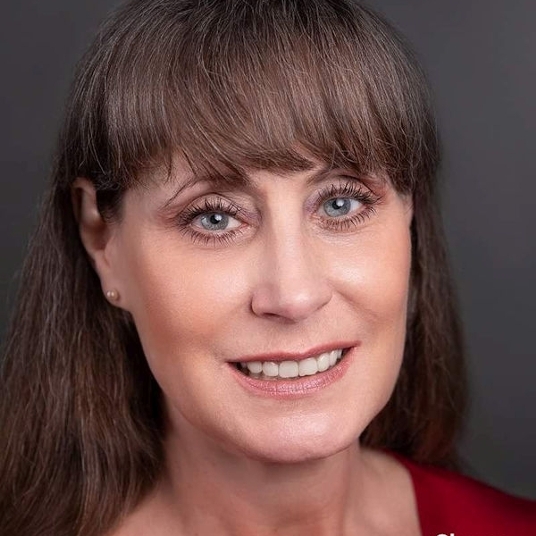 Chevy Anz head shot