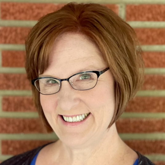 Laura Connelly head shot