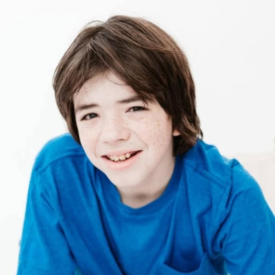 Noah Fisher head shot