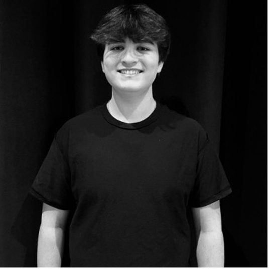 Lucas Maciel + * head shot