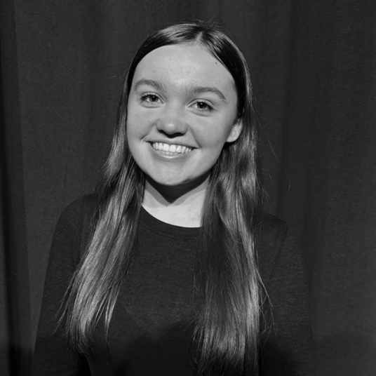 Kelly Nide +* head shot