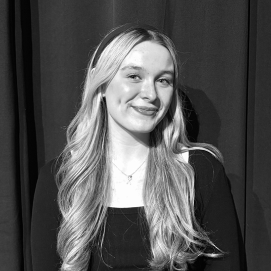 Kelsey Armbruster +* head shot