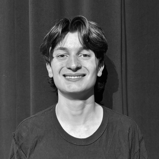 Gage Alburger +* head shot