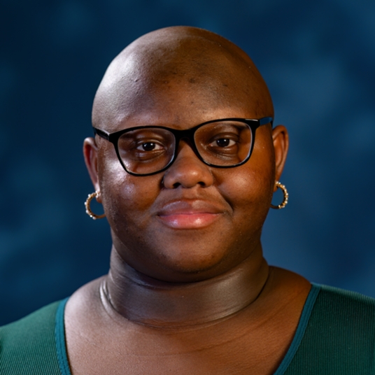 Skyler Haldens head shot