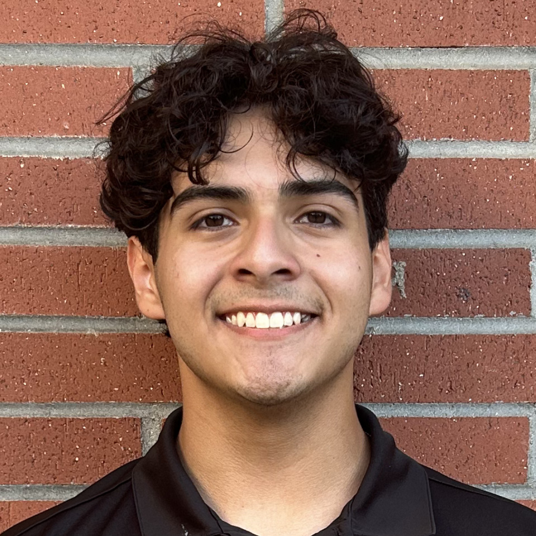 Robbie Muñoz head shot