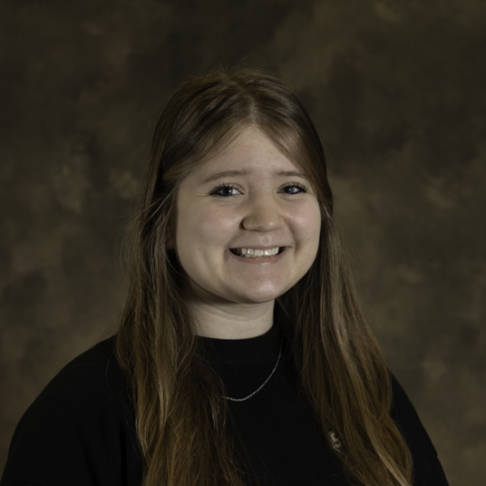 Arwen Ikach head shot