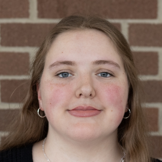 Natalie Farnham* head shot