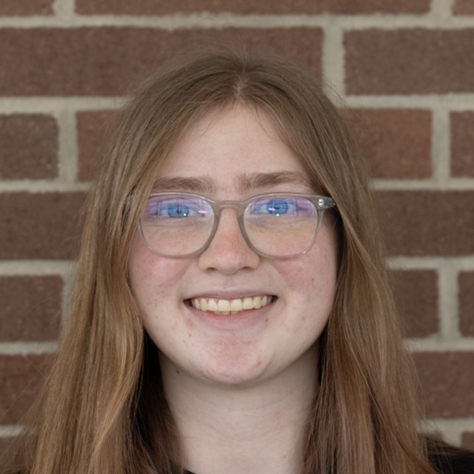 Aria Coumoundouros* head shot