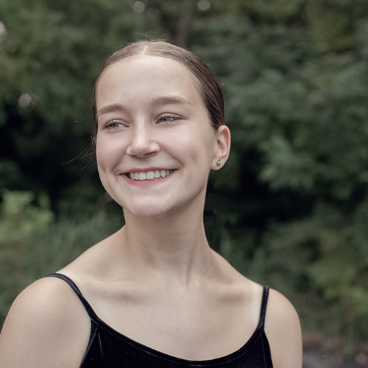 Josie Docter head shot