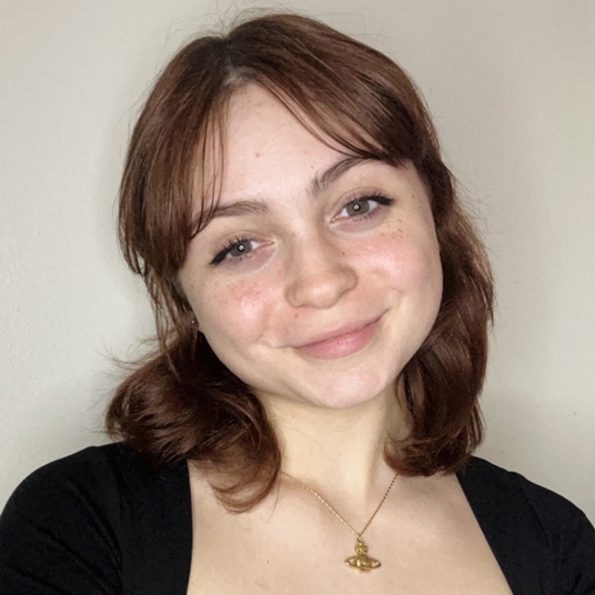 Lila Klaproth head shot