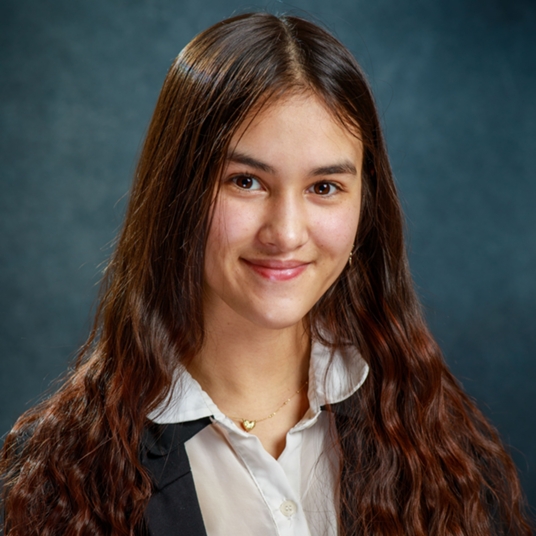 Maddie Mariano head shot