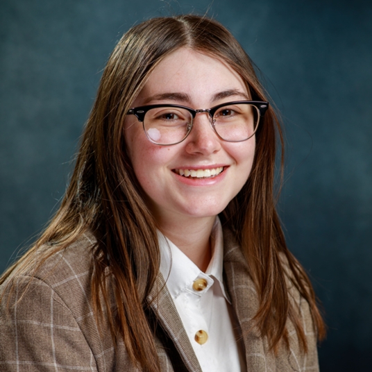 Emily Cassin head shot