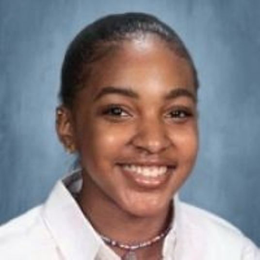 Sienna Brown head shot