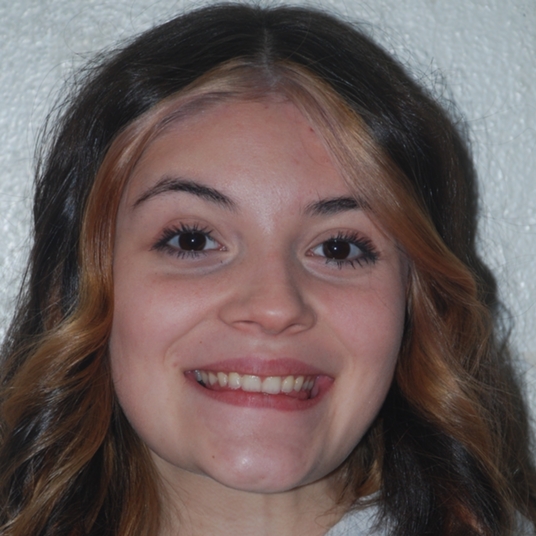 Emma Osornio head shot