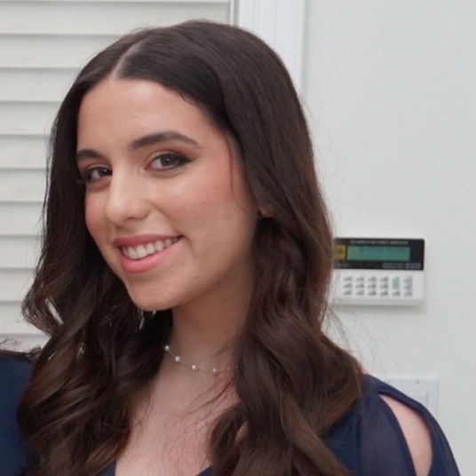 Emily Farida head shot