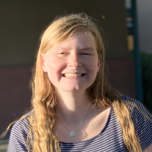 Hannah Cummings head shot