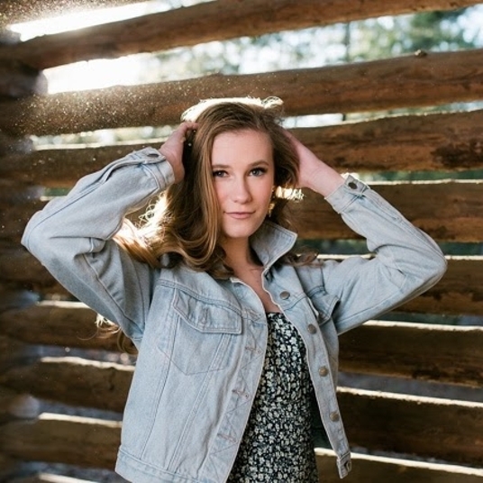 Olivia Hewett head shot