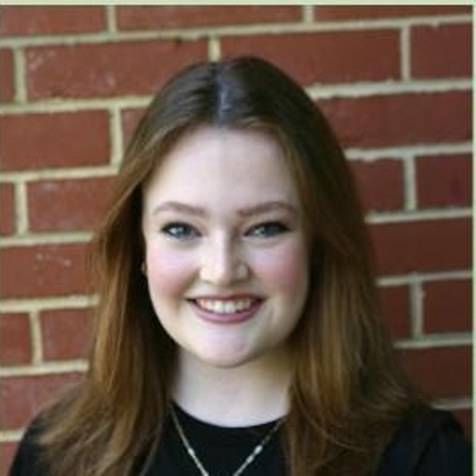 Ellie Manfreda head shot