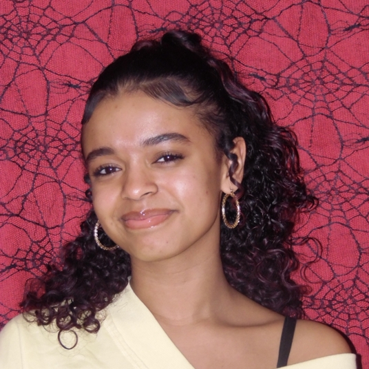 Sonali Abrev Almanzar head shot