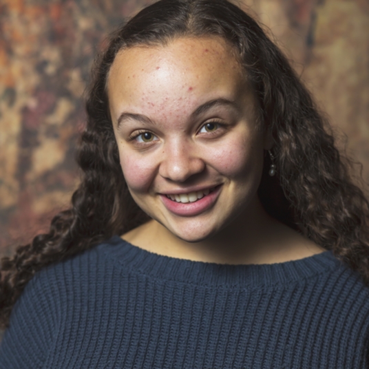 Olivia Busche* head shot