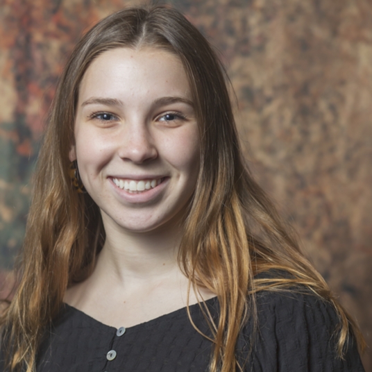 Molly Munn* head shot