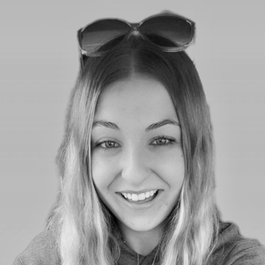 Jillian Roth head shot