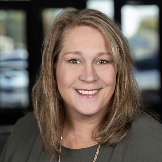 Laura Philips head shot