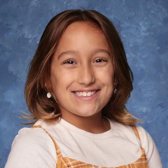 Serafina Sahakian head shot