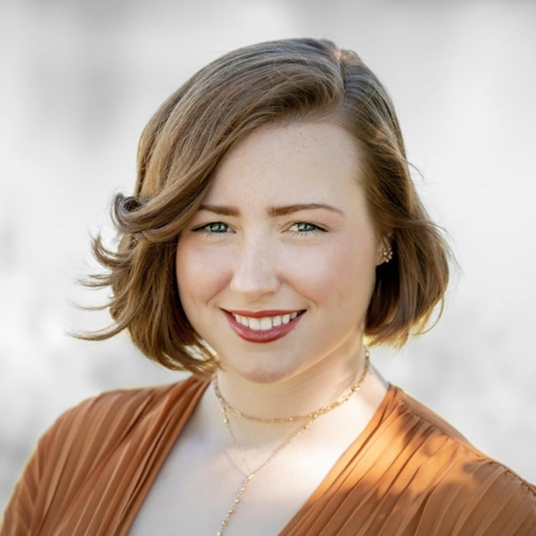 Erinn Grendahl head shot