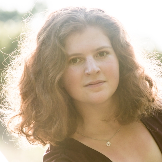 Katie Larson head shot