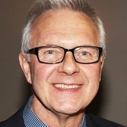 Walter Bobbie head shot