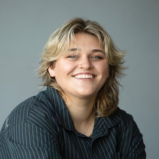 Julia Russell head shot