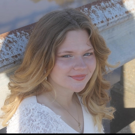 Terra Hardin head shot