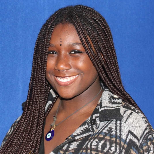 Miranda Elmera '25 head shot