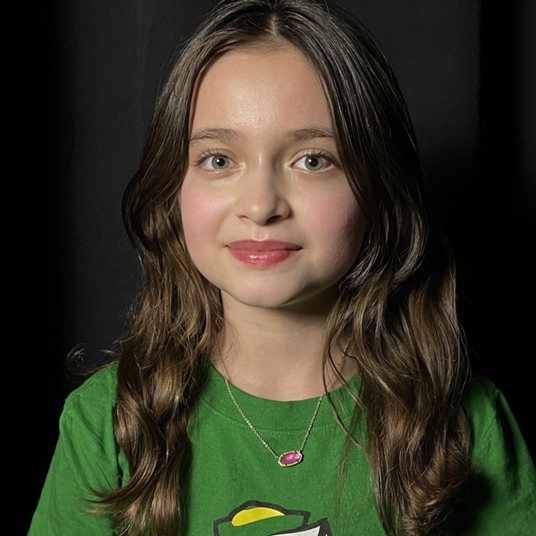 Áine Bazan head shot